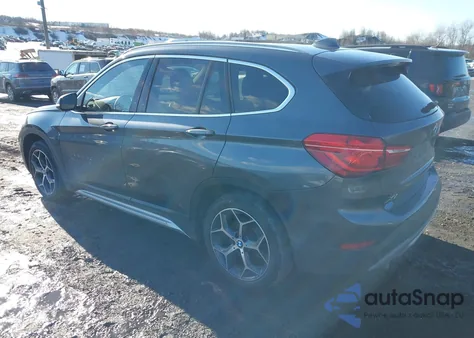 2018 BMW X1 xDrive28I из США, поврежденный, VIN WBXHT3C35J5L34663
